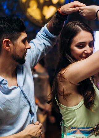 Stage ZoukKompa, Vacances en famille, Danse collective en ligne